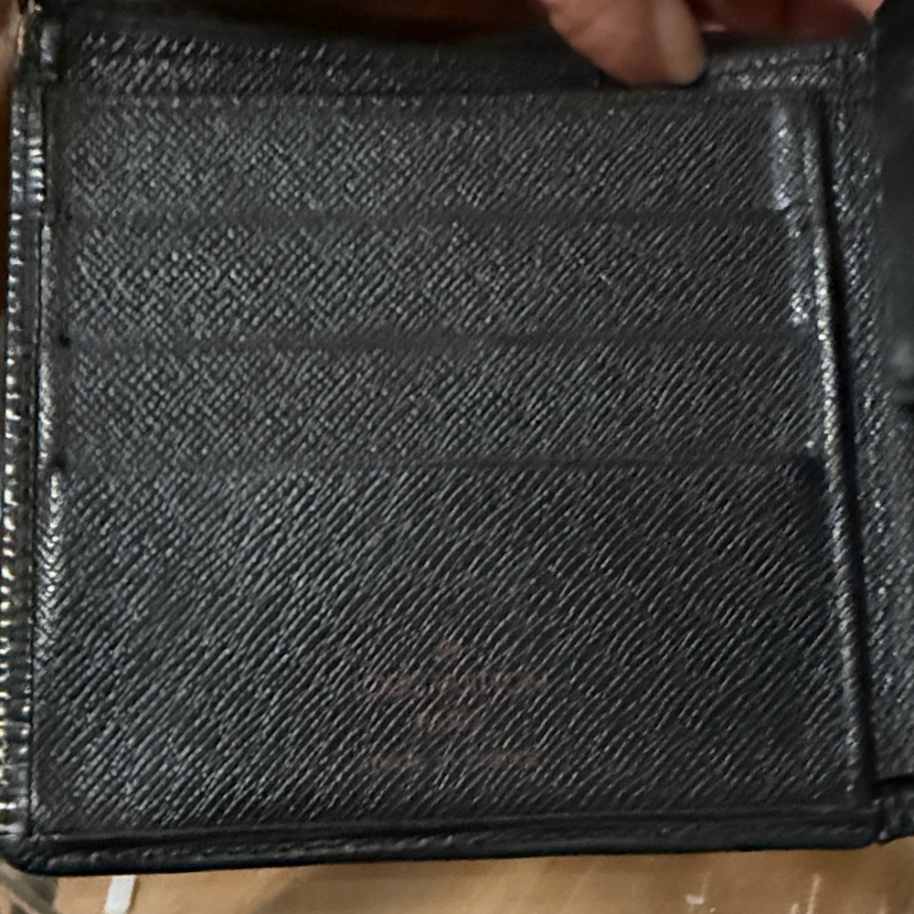 Black Textured Wallet - Picture 3 of 10
